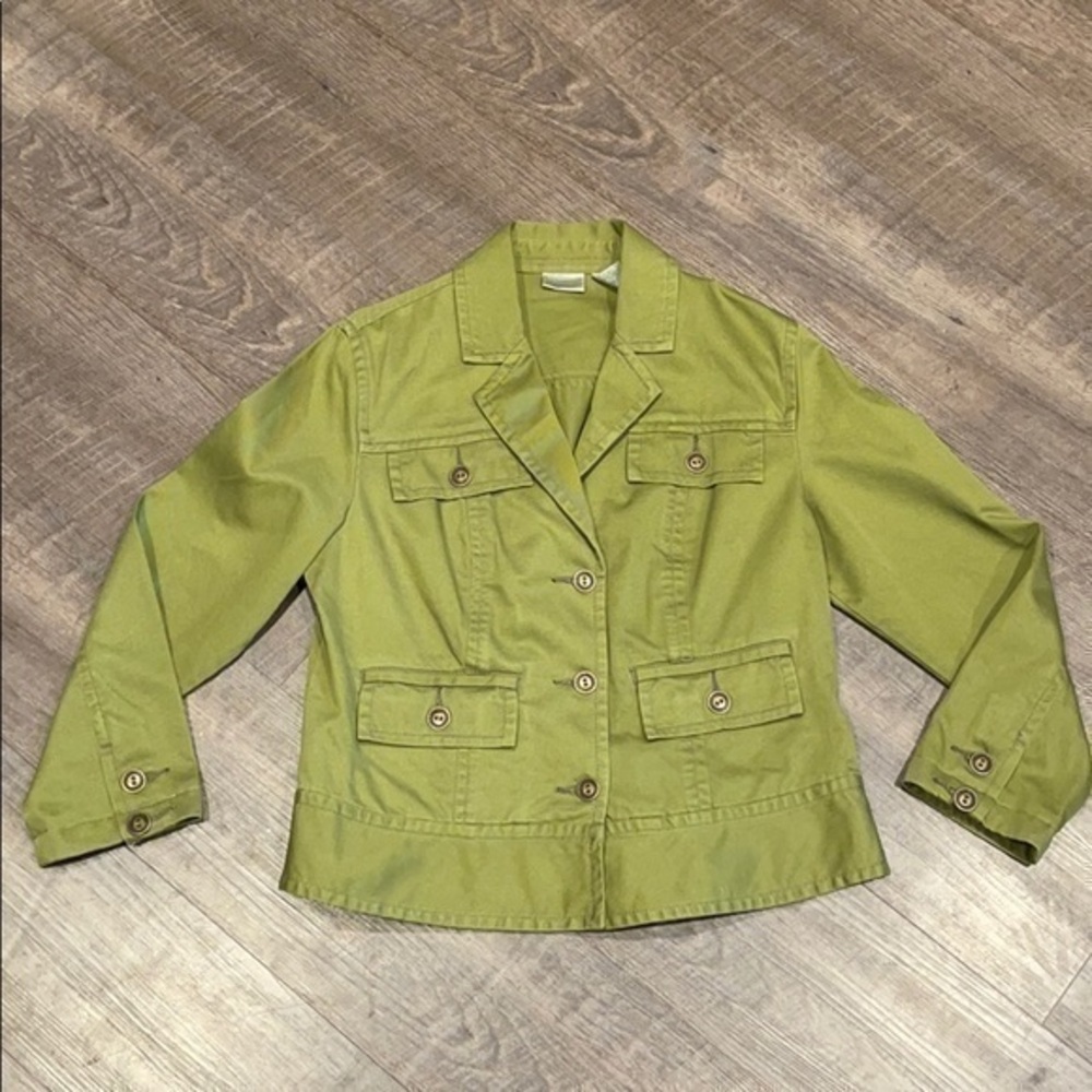 Chico’s cotton twill cargo style jacket olive